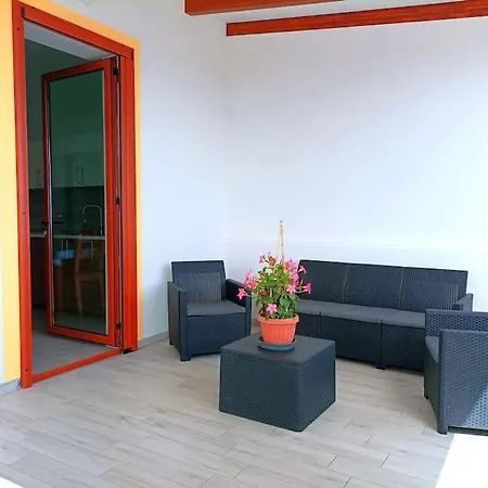 Casa Basilio Con Bellissima Terrazza Vista Isole Апартаменты