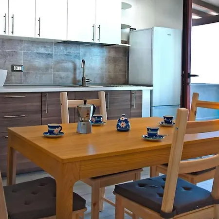 Апартаменты Casa Basilio Con Bellissima Terrazza Vista Isole Липари