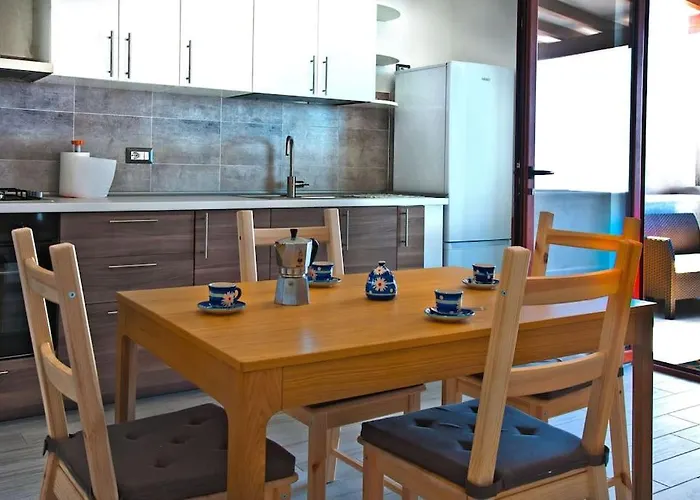 Apartment Casa Basilio Con Bellissima Terrazza Vista Isole Lipari (Isola Lipari)